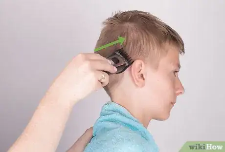 Image intitulée Cut Boys' Hair Step 5