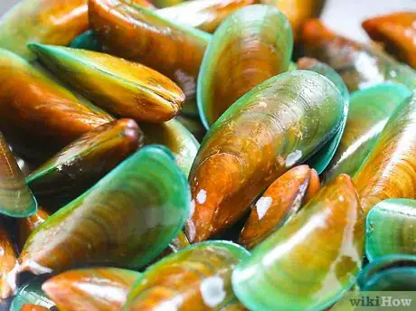 Image intitulée Cook Mussels Step 1