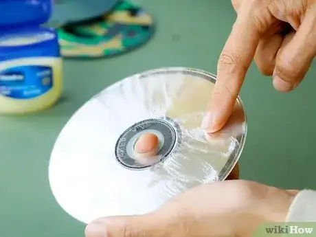 Image intitulée Fix a Scratched DVD Step 12