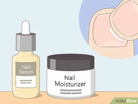 Image intitulée Heal Damaged Nails Step 8