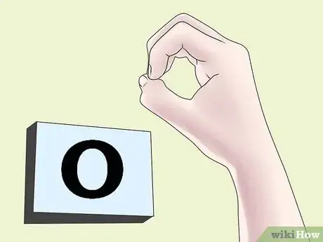 Image intitulée Fingerspell the Alphabet in American Sign Language Step 15