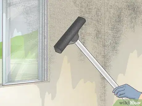 Image intitulée Clean Smoke Damage Step 7