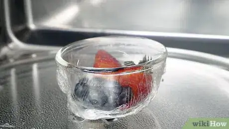 Image intitulée Get Bad Smells out of a Microwave Step 8