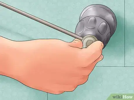 Image intitulée Change a Bathtub Faucet Step 4