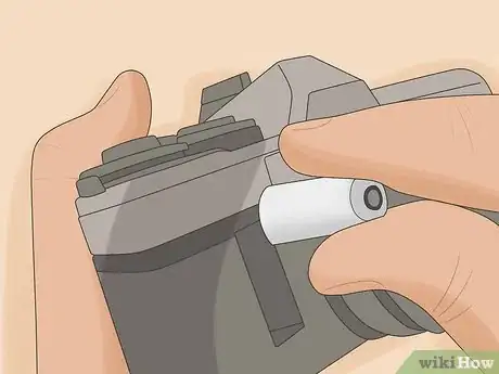 Image intitulée Use Almost Any 35mm Film Camera Step 2
