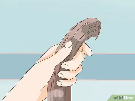 Image intitulée Bleach Hair with Hydrogen Peroxide and Baking Soda Step 10