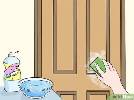 Image intitulée Clean Wood Doors Step 2