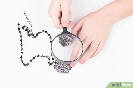 Image intitulée Clean Fake Jewelry Step 2