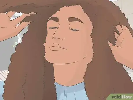 Image intitulée Get Curly Hair Without a Perm Step 13