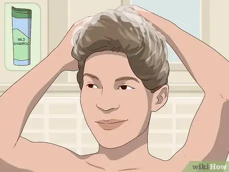 Image intitulée Get Bleach Out of Your Hair Step 2.jpeg