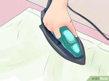 Image intitulée Iron a Shirt Step 18