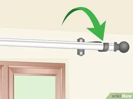 Image intitulée Hang Curtains Step 10