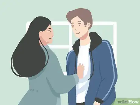 Image intitulée Get a Shy Guy to Make a Move Step 11