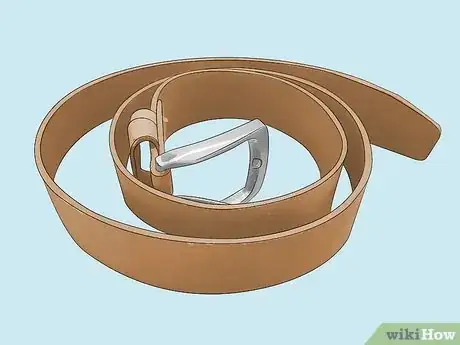 Image intitulée Make Handcuffs Out of a Belt Step 1