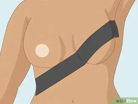 Image intitulée Tape Your Boobs for a Strapless Dress Step 9