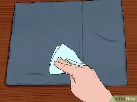 Image intitulée Clean Couch Cushions Step 28