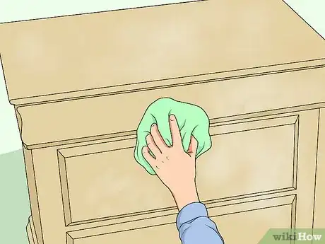 Image intitulée Use Chalk Paint on Furniture Step 1