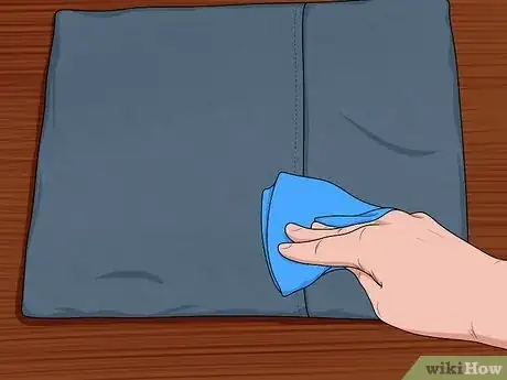 Image intitulée Clean Couch Cushions Step 27