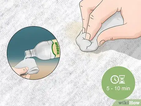 Image intitulée Get Vaseline Out of Clothes Step 14