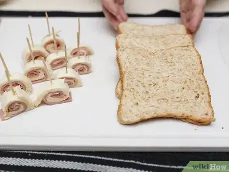 Image intitulée Make Pinwheel Sandwiches Step 15