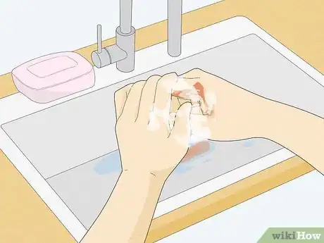 Image intitulée Remove Acrylic Paint from Skin Step 5