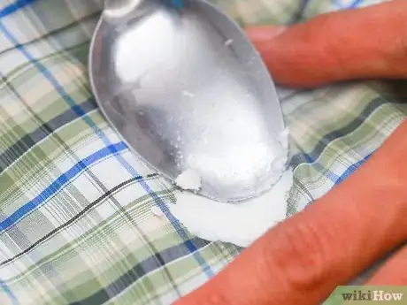 Image intitulée Add Baking Soda to Laundry Step 6