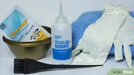 Image intitulée Bleach Dyed Hair Step 4
