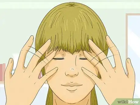 Image intitulée Cut Bangs Step 24