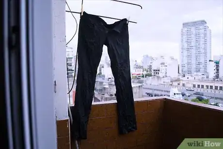 Image intitulée Dye Jeans Black Step 18