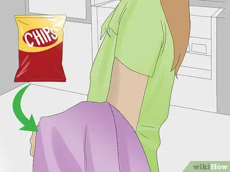 Image intitulée Sneak Food Into a Movie Theatre Step 6