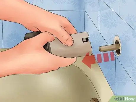 Image intitulée Change a Bathtub Faucet Step 14