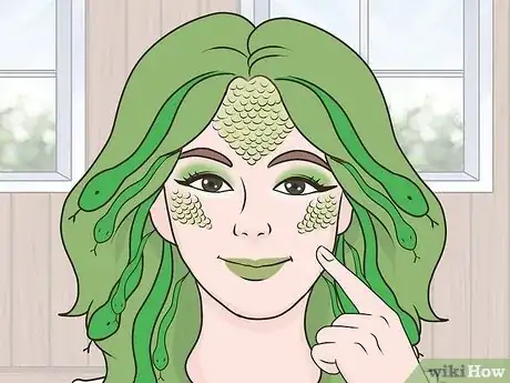Image intitulée Make a Medusa Costume Step 13.jpeg