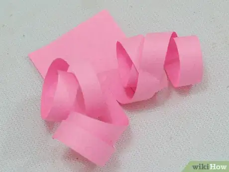 Image intitulée Make a Mask out of Construction Paper Step 13