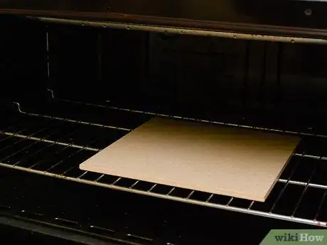 Image intitulée Clean a Pizza Stone Step 18