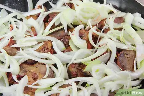 Image intitulée Cook Liver and Onions Step 8