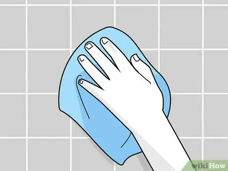 Image intitulée Remove Hard Water Spots Step 9