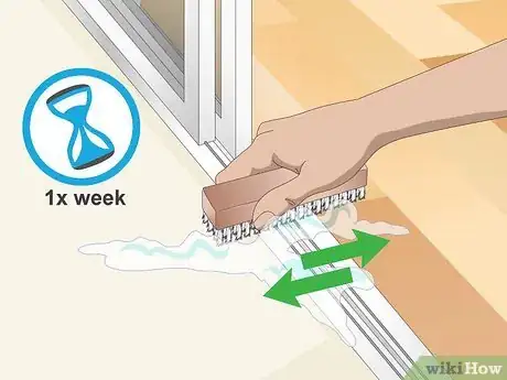 Image intitulée Clean Sliding Glass Door Tracks Step 6