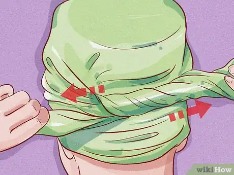 Image intitulée Wrap Your Hair in a Scarf for Bed Step 12