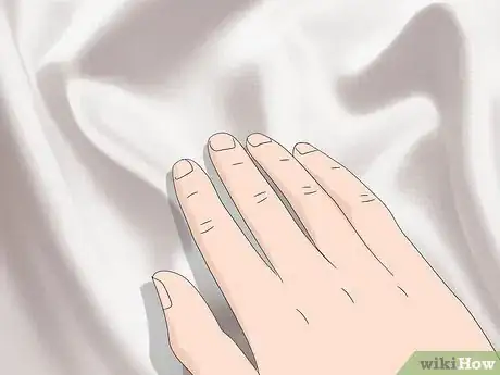 Image intitulée Determine if Silk is Genuine Step 1