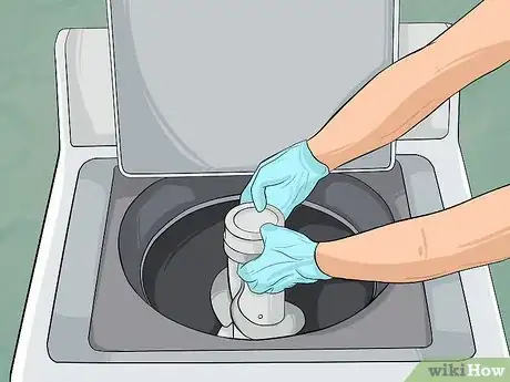 Image intitulée Clean a Fabric Softener Dispenser Step 8