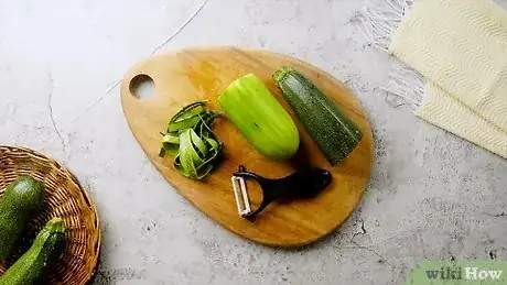 Image intitulée Make Zucchini Noodles Step 1