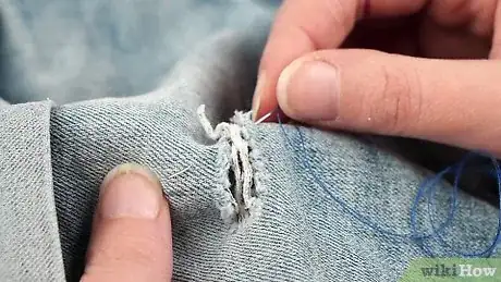 Image intitulée Make Clothes Look Vintage and Worn Step 22