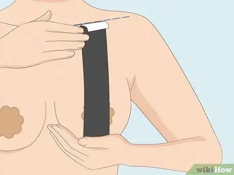 Image intitulée Tape Your Boobs for a Backless Dress Step 7