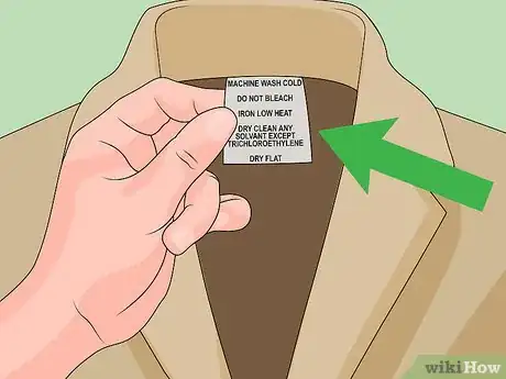Image intitulée Wash a Wool Coat Step 1