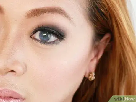Image intitulée Do Eye Makeup for Blue Eyes Final