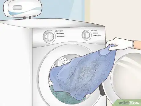 Image intitulée Clean Smoke Damage Step 21