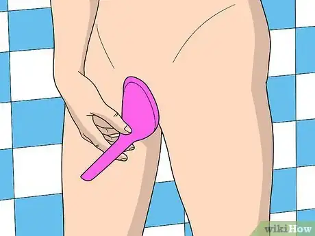 Image intitulée Pee Outside as a Woman Step 13