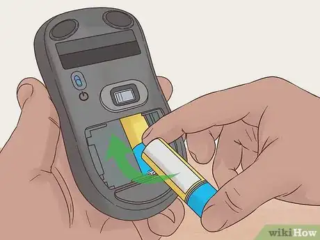 Image intitulée Clean a Computer Mouse Step 25