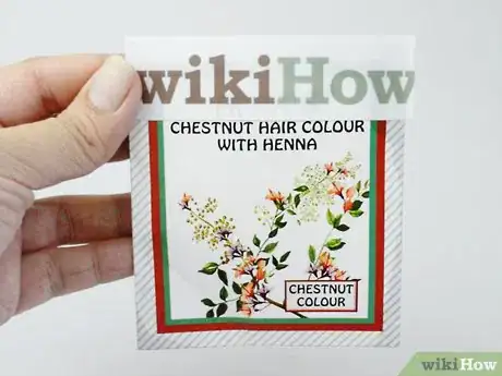 Image intitulée Lighten Your Hair Without Bleach Step 12
