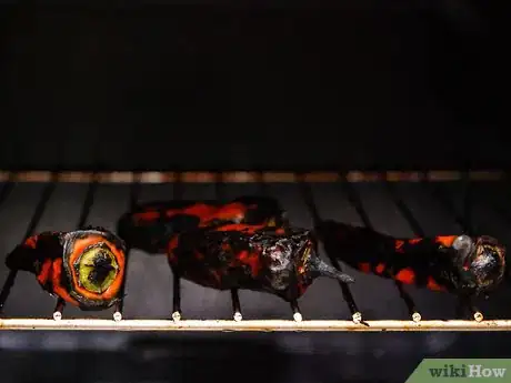 Image intitulée Roast Red Peppers Intro